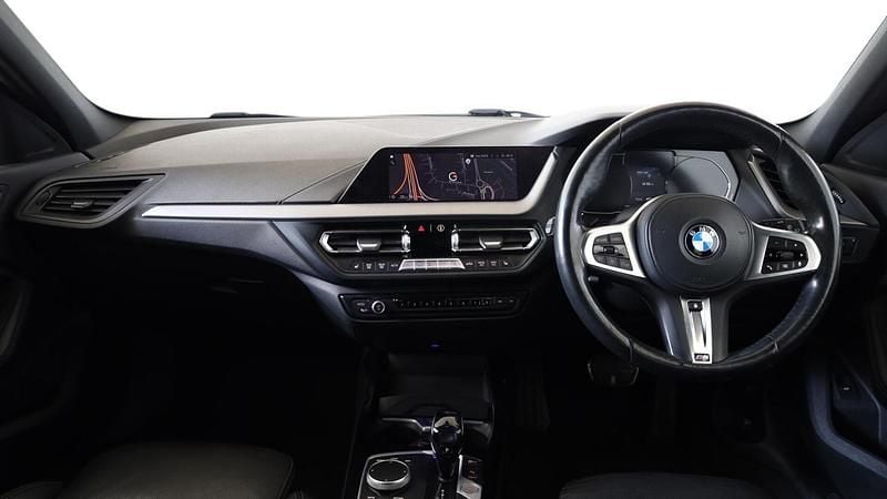 Used BMW 118 M Sport 138 HP (101 kW) 2020 Black Hatchback