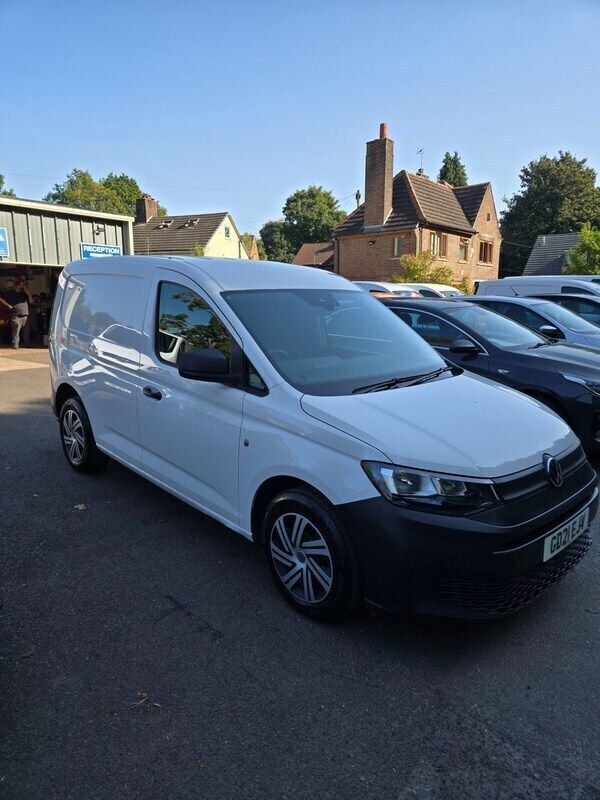 White Used 2021 VW Caddy MPV | £12,495 (Fair price) - Image 1/4