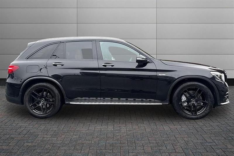 Used Mercedes GLC43 AMG Premium Plus 367 HP (269 kW) 2017 Obsidian black Estate