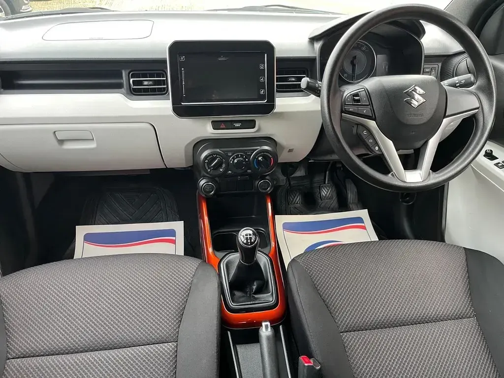 Usado Suzuki Ignis SZ-T 90 HP (66 kW) 2019 Branco SUV