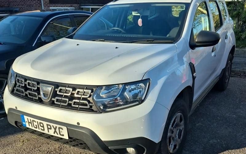 Used Dacia Duster Essentiel 116 HP (85 kW) 2019 White SUV