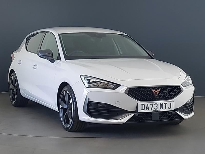 Used Cupra Leon 150 HP (110 kW) 2024 White Hatchback