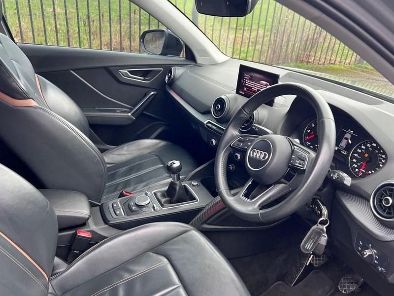 Used Audi Q2 Exclusive 150 HP (110 kW) 2017 Grey SUV