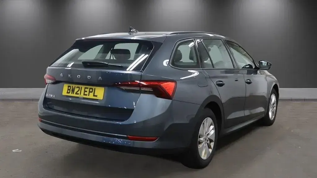 Used Skoda Octavia SE Technology 116 HP (85 kW) 2021 Grey Estate