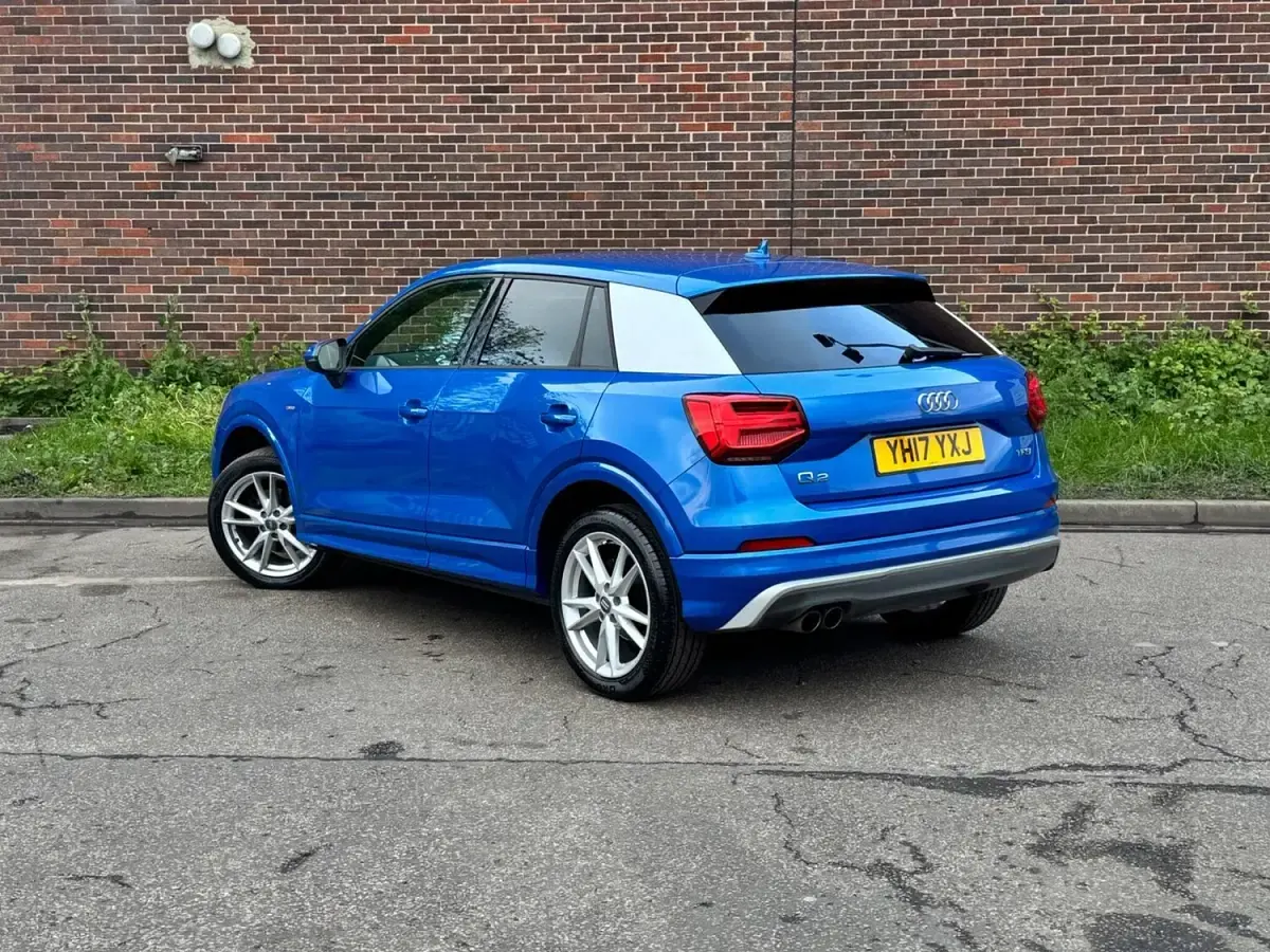 Used Audi Q2 S-Line 150 HP (110 kW) 2017 Blue SUV