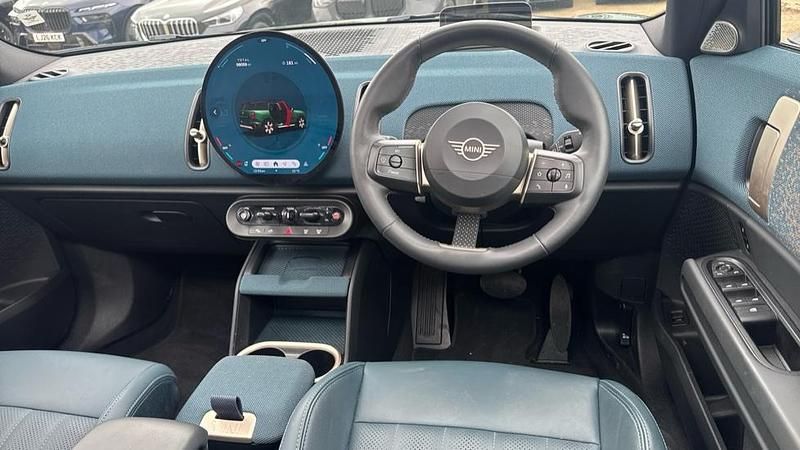 Used Mini Countryman 168 HP (123 kW) 2025 Green SUV