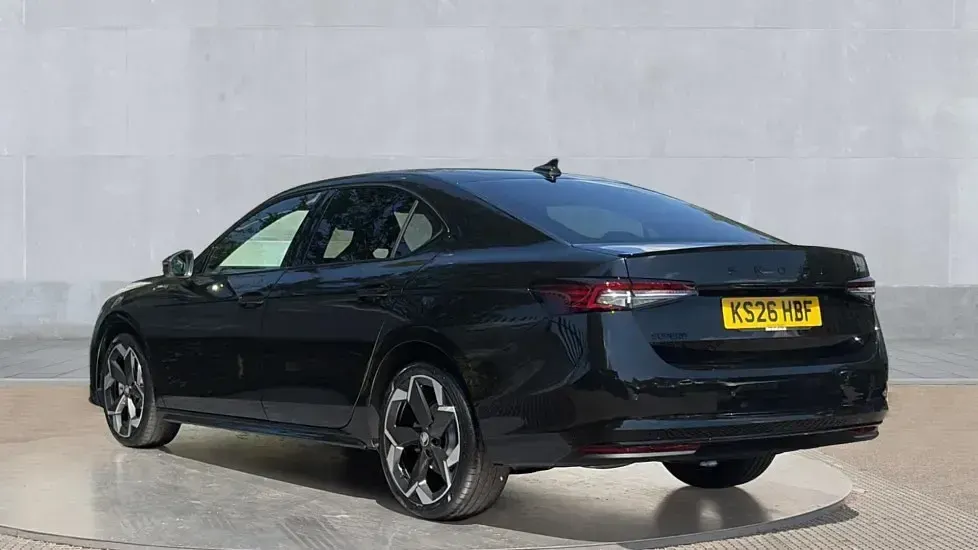 New Skoda Superb SportLine 204 HP (150 kW) 2026 Midnight black metallic Hatchback