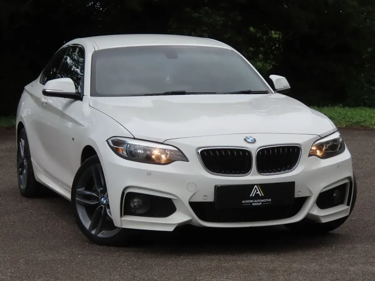 Used BMW 220 M Sport 2015 White Coupe