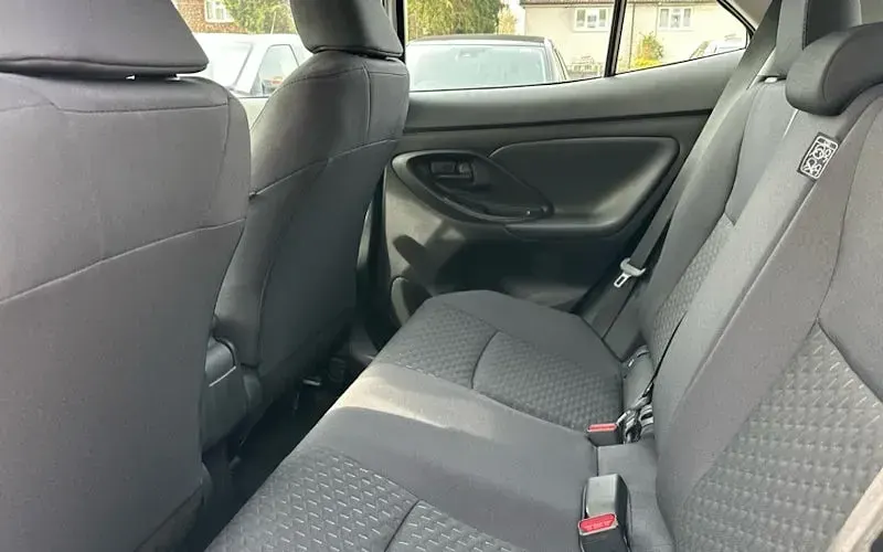 Used Toyota Yaris Cross 116 HP (85 kW) 2025 White SUV