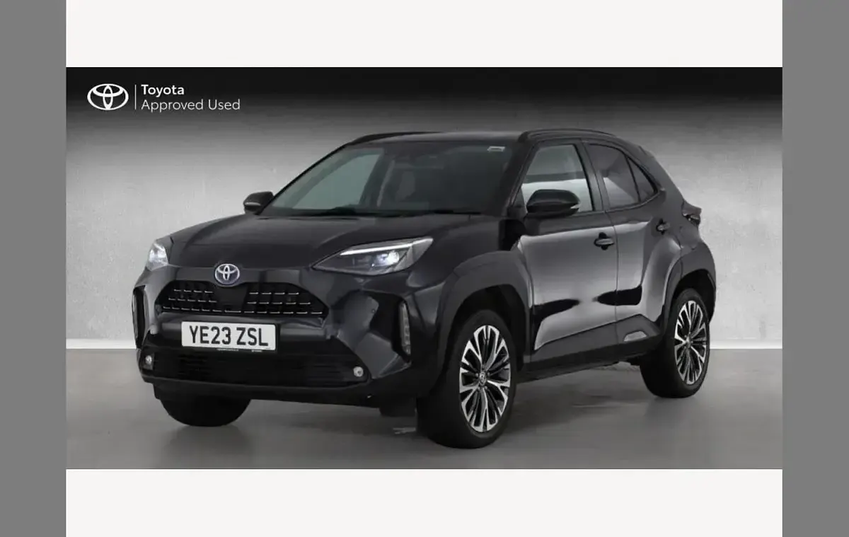 Used Toyota Yaris Cross 113 HP (83 kW) 2023 Black SUV