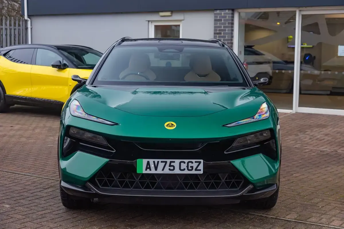 Used Lotus Eletre 450 kW (612 HP) 2025 Green SUV