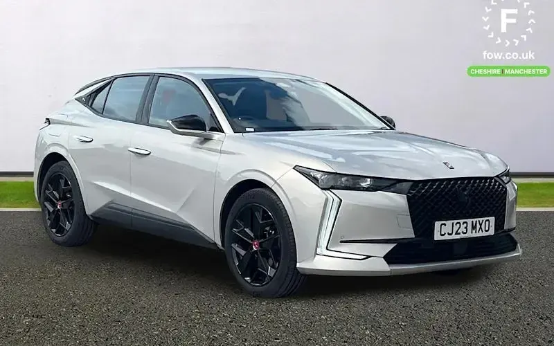 Second-hand DS Automobiles DS4 Performance 131 CP (96 kW) 2023 SUV