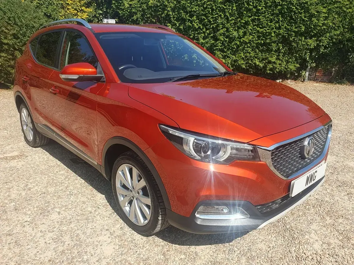 Used MG ZS Excite 111 HP (81 kW) 2019 Orange SUV