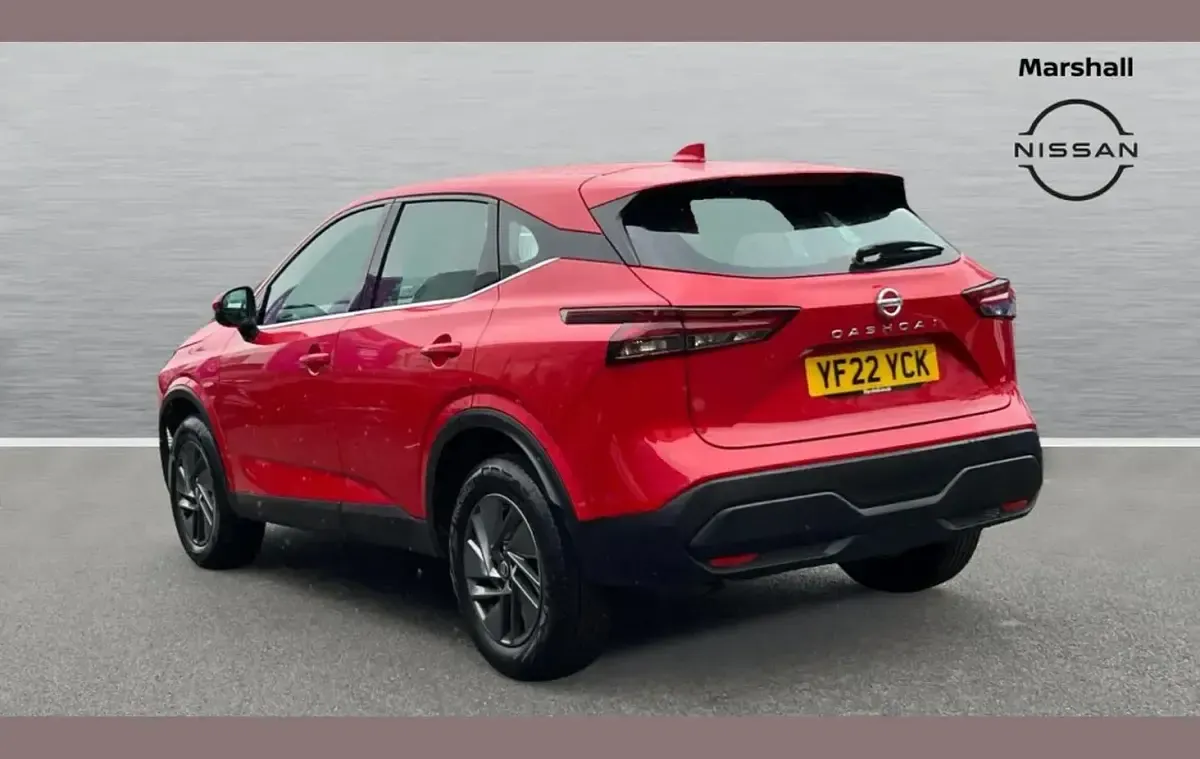 Used Nissan Qashqai Acenta Premium 138 HP (101 kW) 2022 Red SUV
