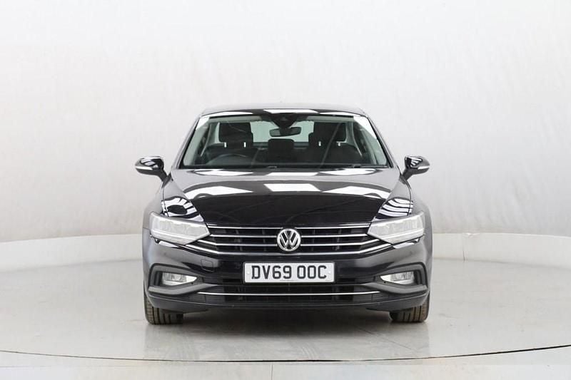 Used VW Passat SE 150 HP (110 kW) 2019 Black Sedan