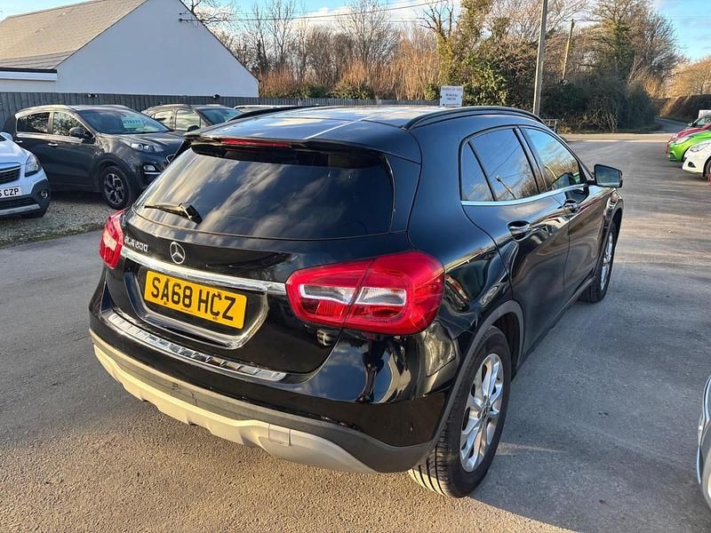 Used Mercedes GLA200 SE 156 HP (114 kW) 2018 Black SUV