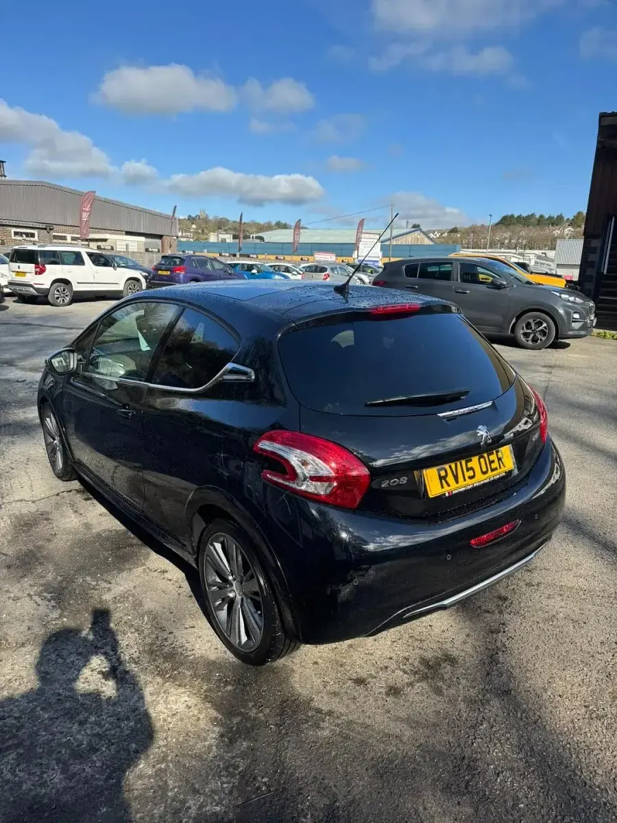 Used Peugeot 208 2015 Black Hatchback