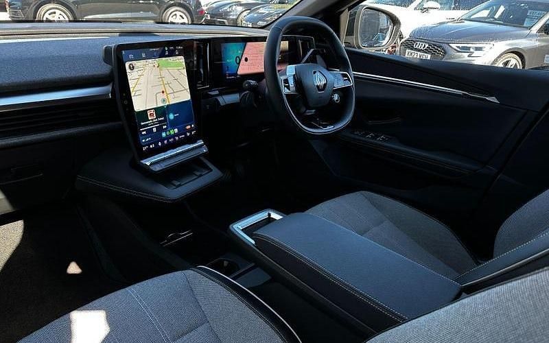 Used Renault Megane E-Tech Komfort 160 kW (218 HP) 2025 Hatchback