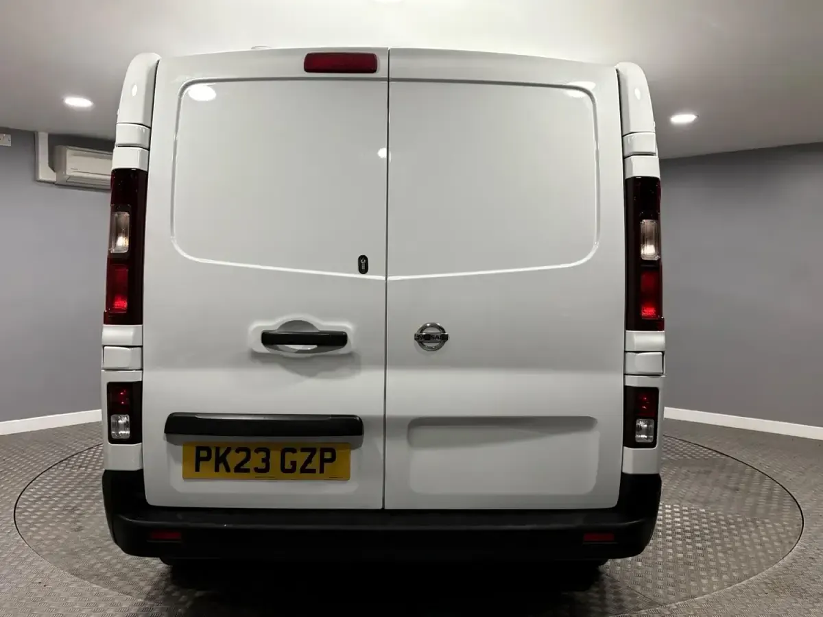 Used Nissan Primastar Acenta 110 HP (80 kW) 2023 White MPV