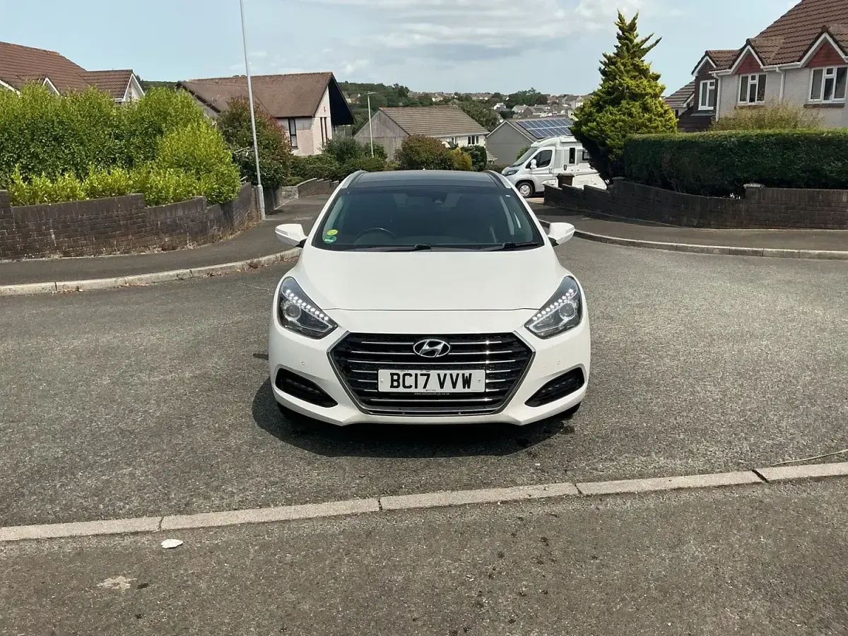 Used Hyundai i40 Premium 2017 White Estate