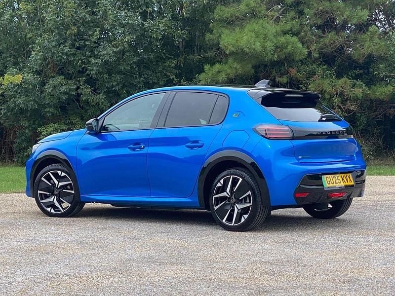 Second-hand Peugeot e-208 GTi 114 kW (156 CP) 2025 Albastru Hatchback