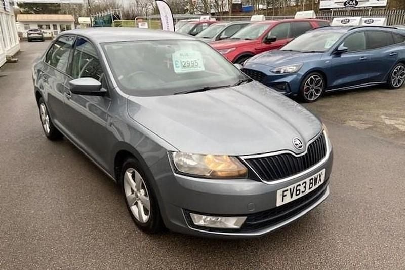 Grey Used 2013 Skoda Rapid SE Hatchback | £2,995 (Fair price) - Image 1/1