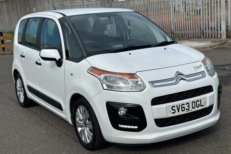 White Used 2013 Citroën C3 Picasso VTR Sport MPV | £4,695 (Fair price) - Image 1/1