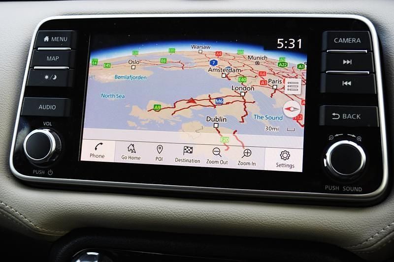 Used Nissan Micra Tekna 92 HP (67 kW) 2021 Red Hatchback