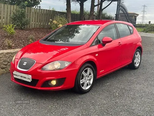 Used Seat Leon Copa 105 HP (77 kW) 2013 Red Hatchback