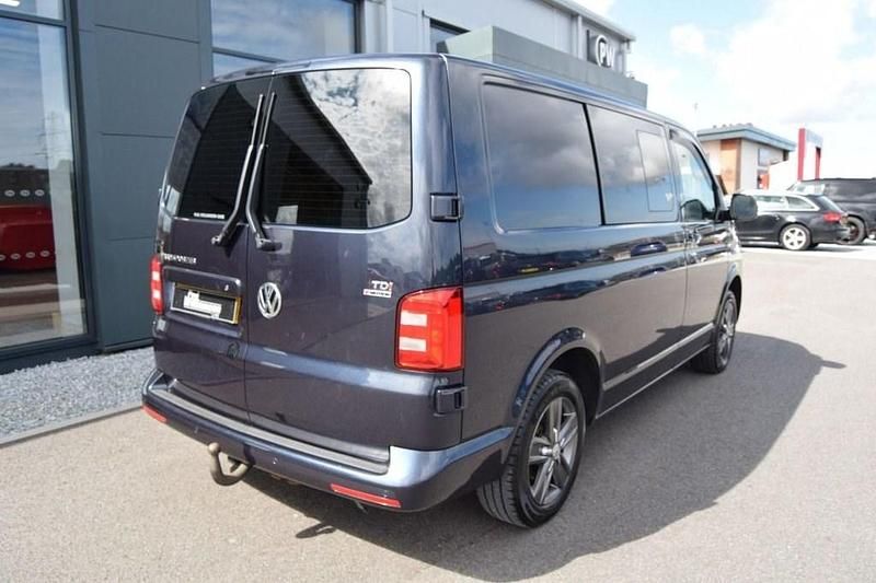 Used VW T6 Highline 150 HP (110 kW) 2017 Blue Van