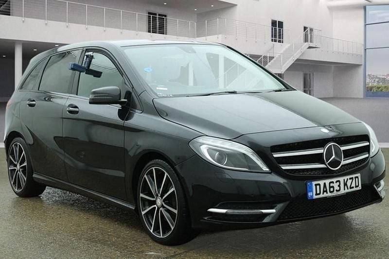 Used Mercedes B180 108 HP (79 kW) 2013 Black MPV