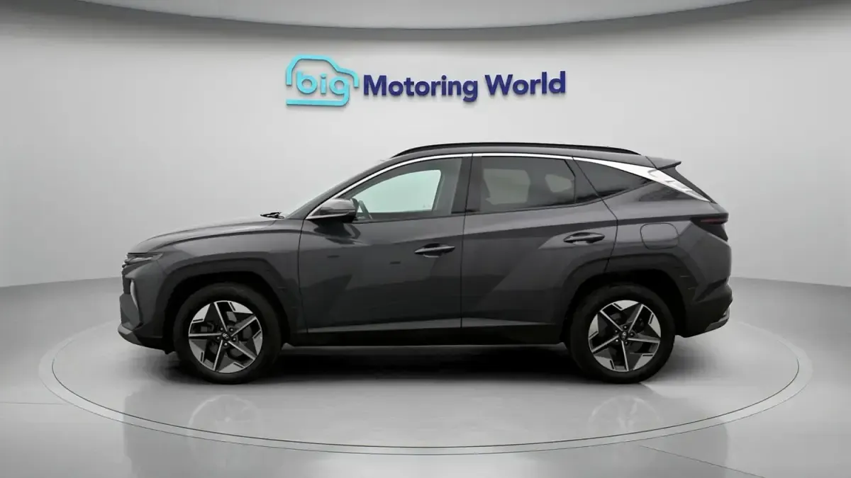 Used Hyundai Tucson Premium 215 HP (158 kW) 2025 Grey SUV