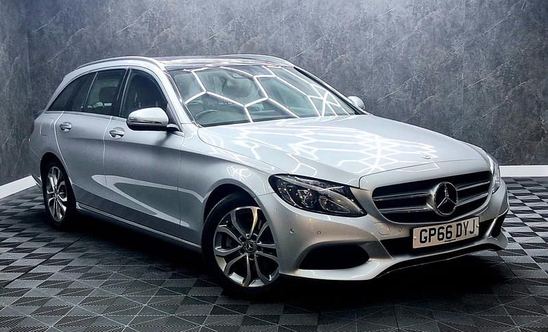 Usado Mercedes C220 Premium 2017 Prateado Carrinha