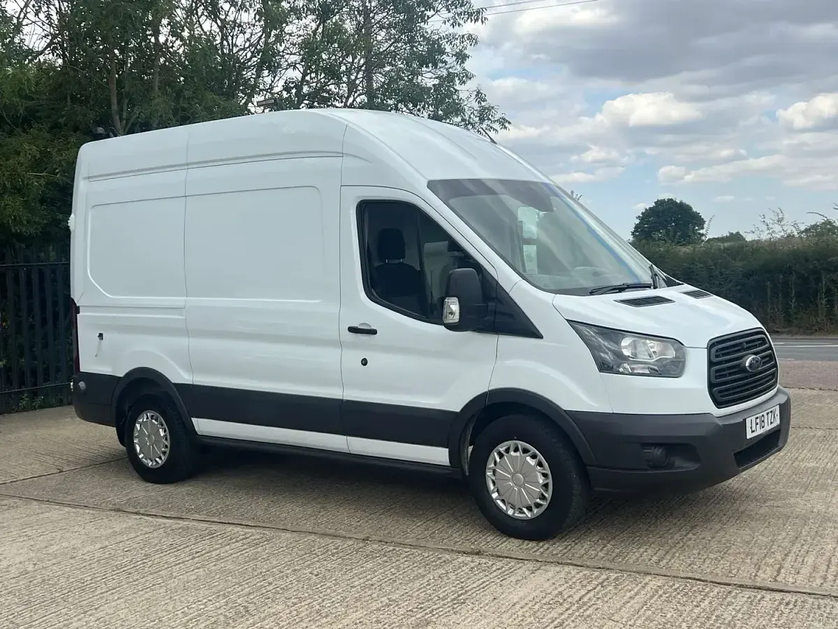 Used Ford Transit 130 HP (95 kW) 2018 White Van