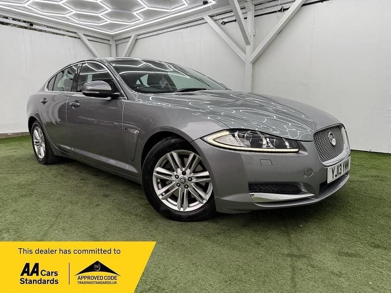 Used Jaguar XF Luxury 200 HP (147 kW) 2013 Grey Sedan