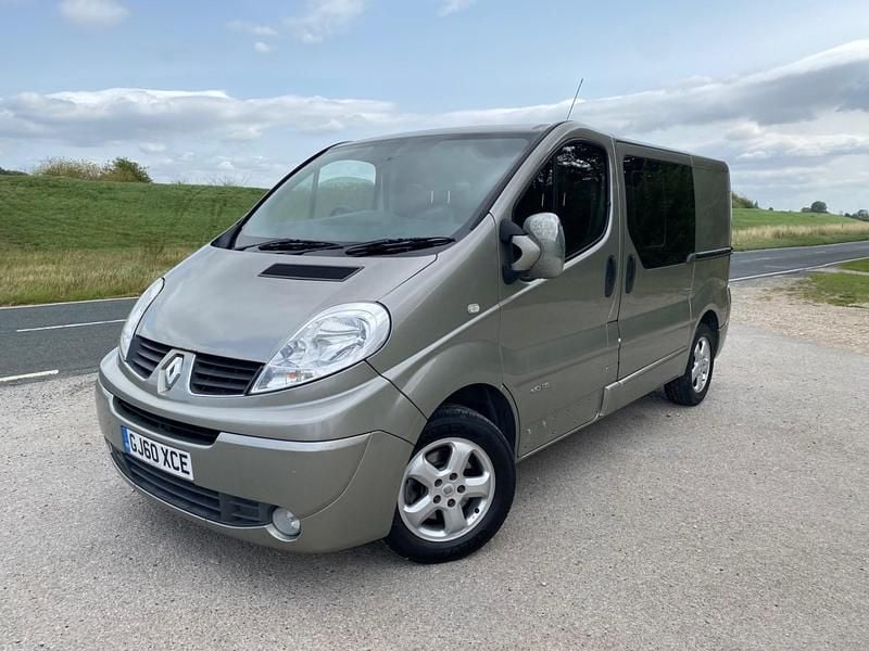 Grey Used 2010 Renault Trafic Van | £3,795 (Good price) - Image 1/4