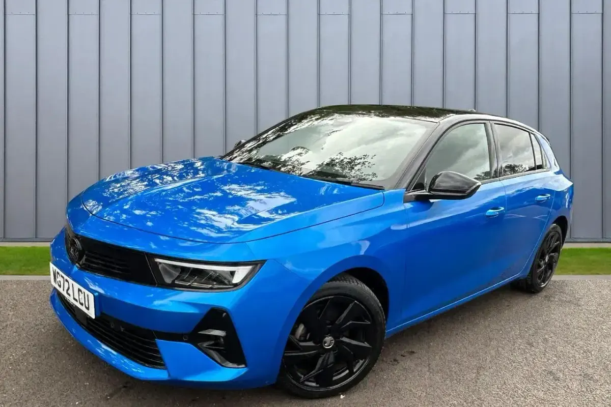 Gebraucht Vauxhall Astra GS Line 128 PS (94 kW) 2022 Blau Kleinwagen