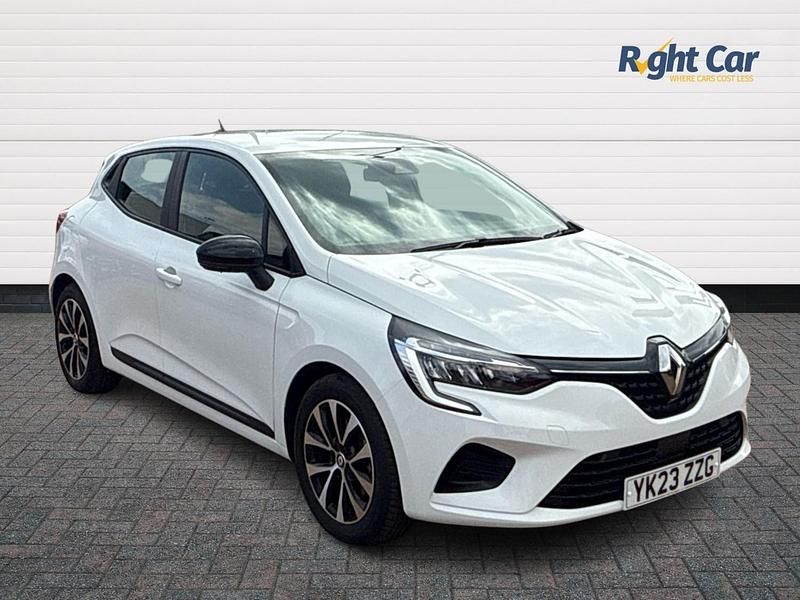 White Used 2023 Renault Clio V Evolution Hatchback | £14,999 (Good price) - Image 1/4
