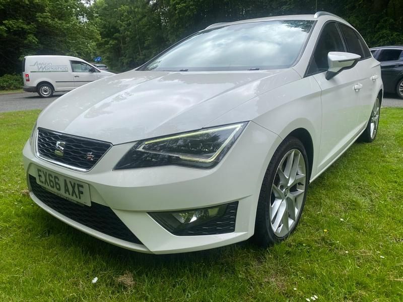 Used Seat Leon FR 2016 White Estate