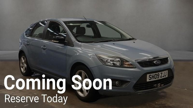 Used Ford Focus Zetec 2009 Blue Hatchback