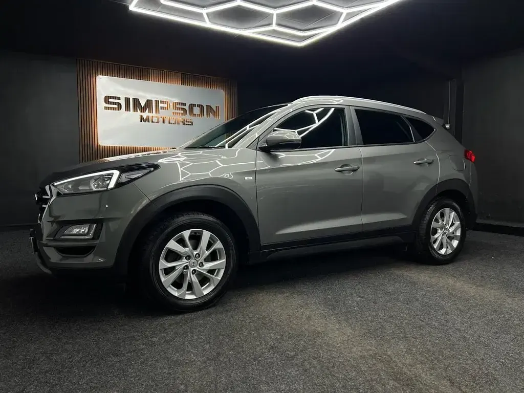 Used Hyundai Tucson SE 115 HP (84 kW) 2020 Grey SUV
