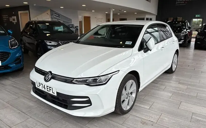 Second-hand VW Golf VIII Match 150 CP (110 kW) 2026 Hatchback