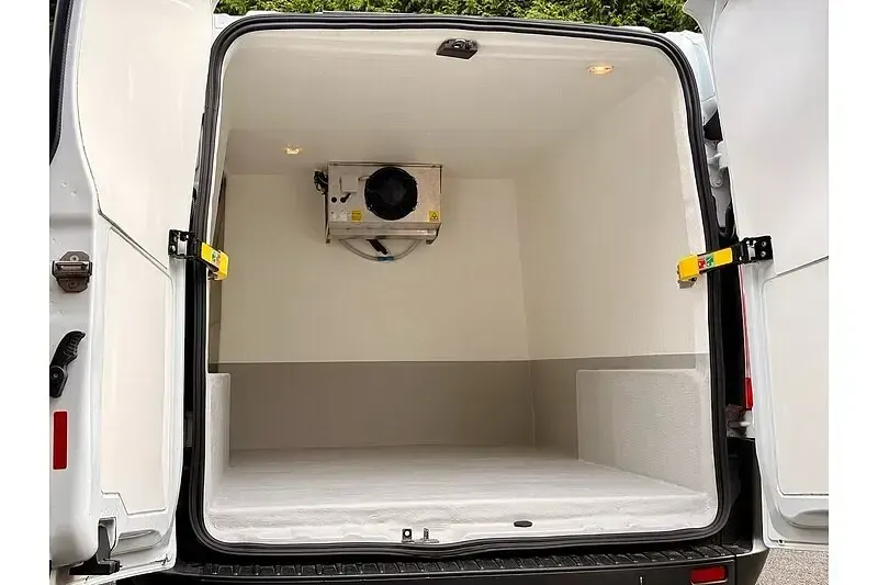 Used Ford Transit Custom 105 HP (77 kW) 2021 White Van