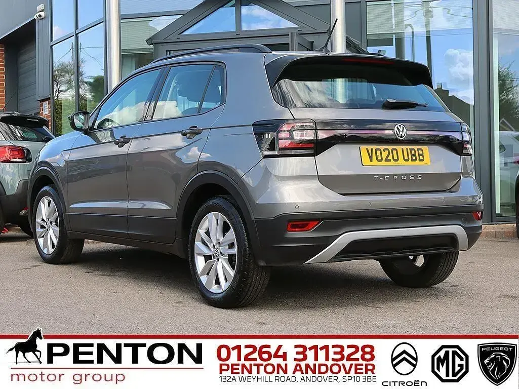 Usado VW T-Cross SE 115 HP (84 kW) 2020 Cinzento SUV