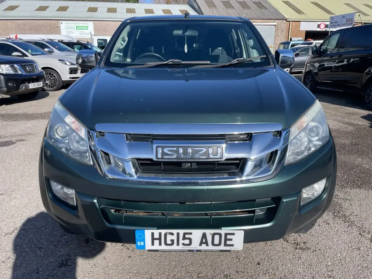 Używany Isuzu D-Max 2015 Zielony Pickup
