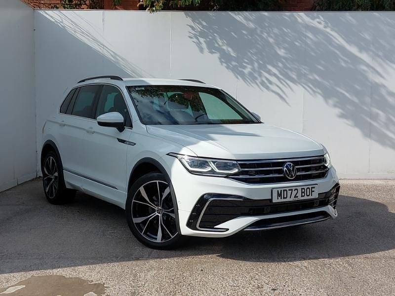 White Used 2023 VW Tiguan R-line SUV | £31,298 (A bit pricey) - Image 1/4