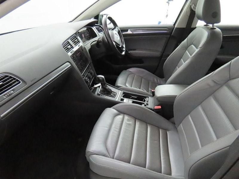 Used VW e-Golf 100 kW (136 HP) 2019 Grey Hatchback