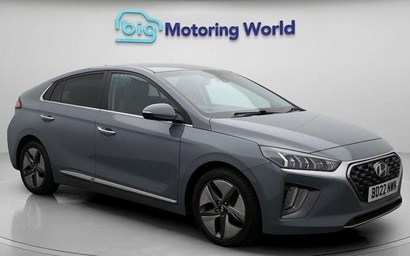 Used 2021 Hyundai Ioniq Premium SE Sedan | £15,375 (Fair price) - Image 1/4