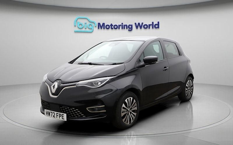 Used Renault Zoe Techno 100 kW (136 HP) 2024 Hatchback