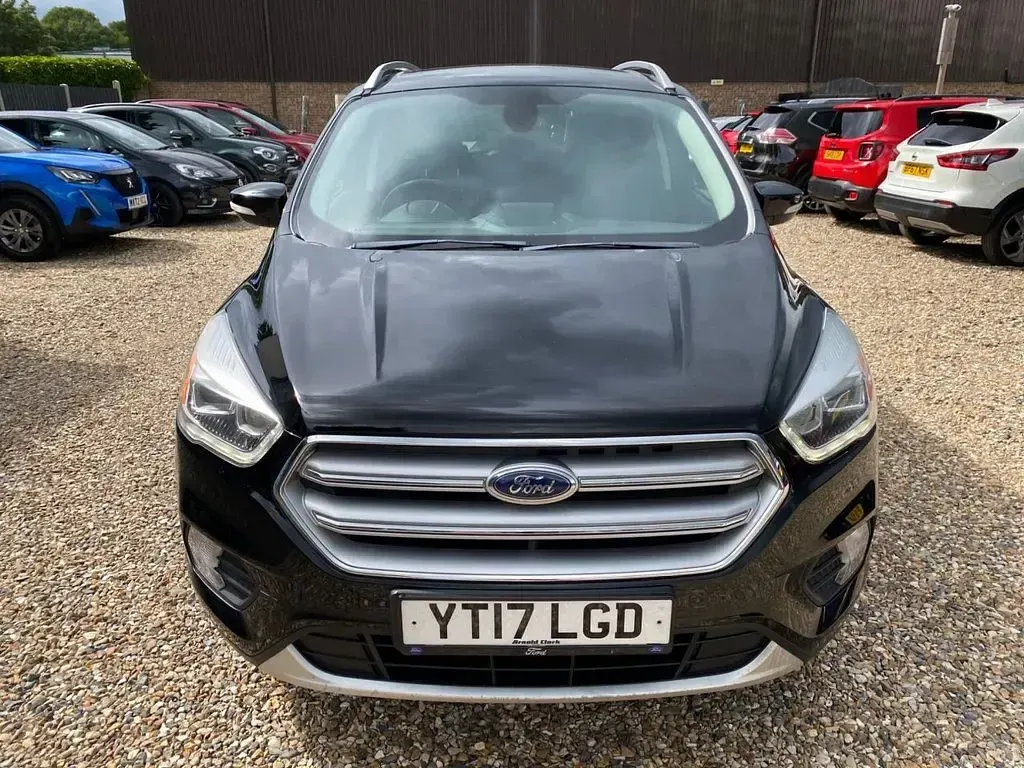 Used Ford Kuga Titanium 150 HP (110 kW) 2017 Black SUV